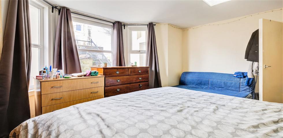 			1 Bedroom, 1 bath, 1 reception Flat			 Marylands Road, MAIDA VALE